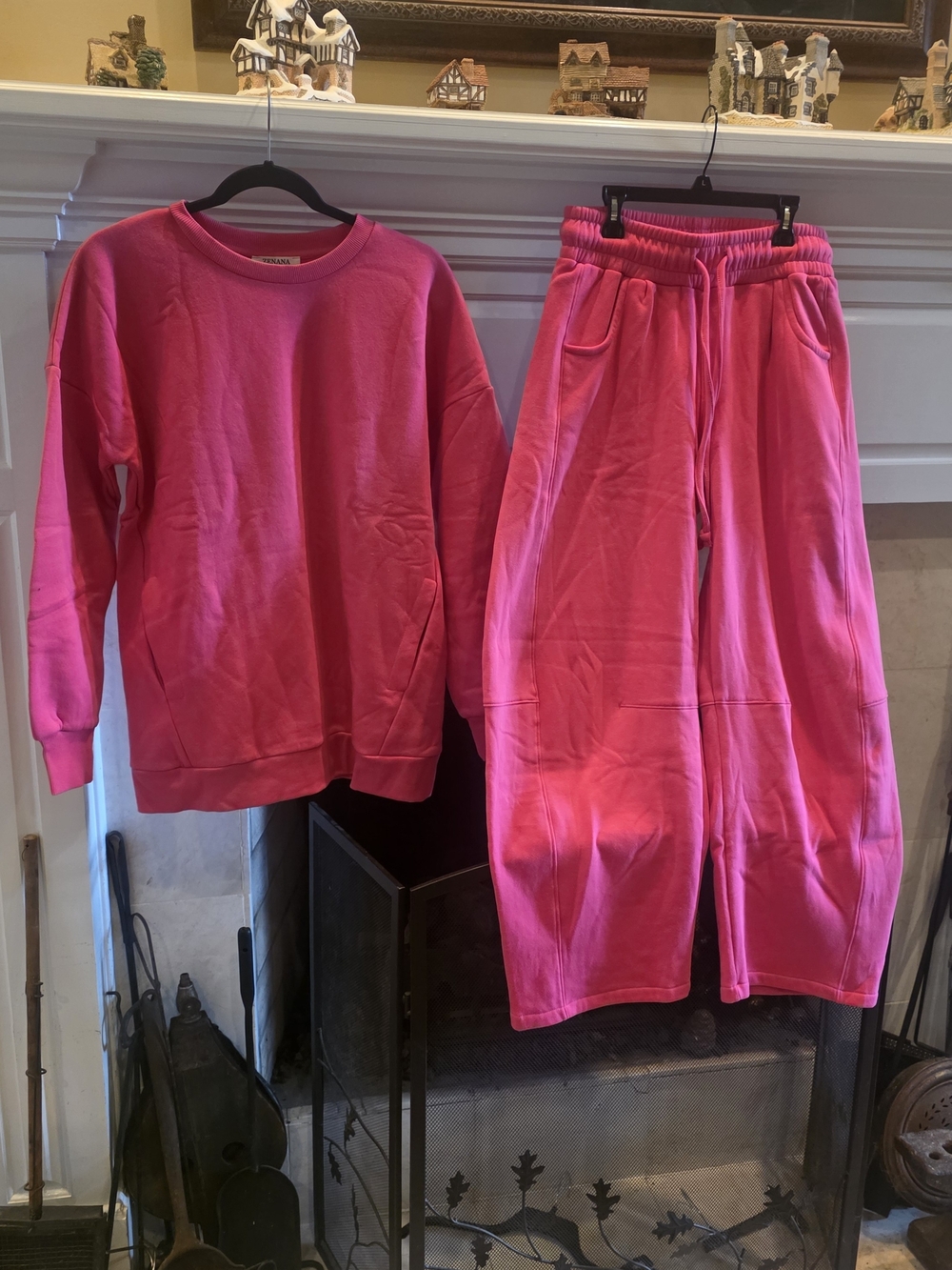 Zenana Outfitters Hot Pink Sweatshirt & Barrel Joggers Set